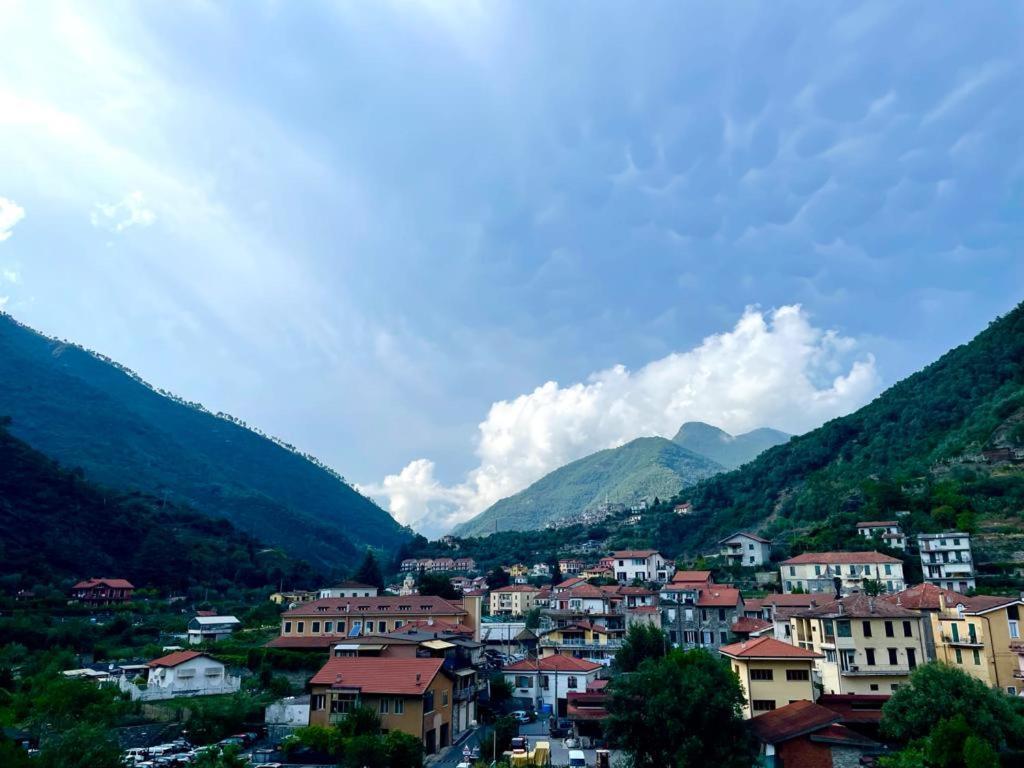 Alloggio U Sportegu Da E Monti A Giaia Vila Badalucco Exterior foto