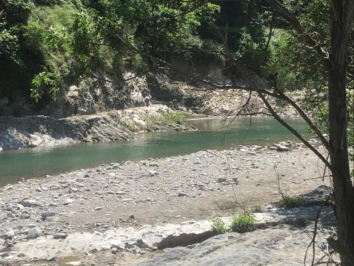 Alloggio U Sportegu Da E Monti A Giaia Vila Badalucco Exterior foto